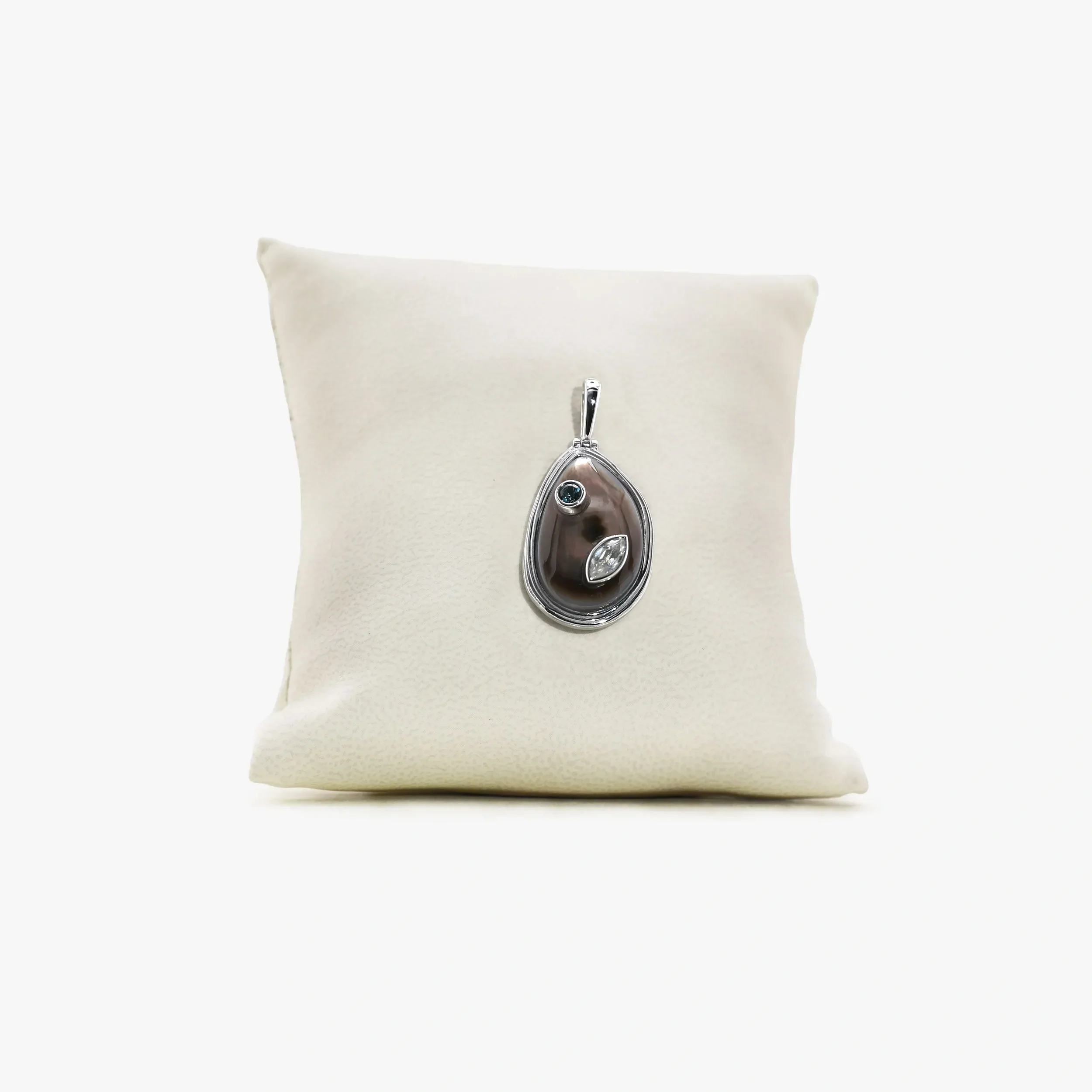Archive Gemstone Statement Pendant - Image 3