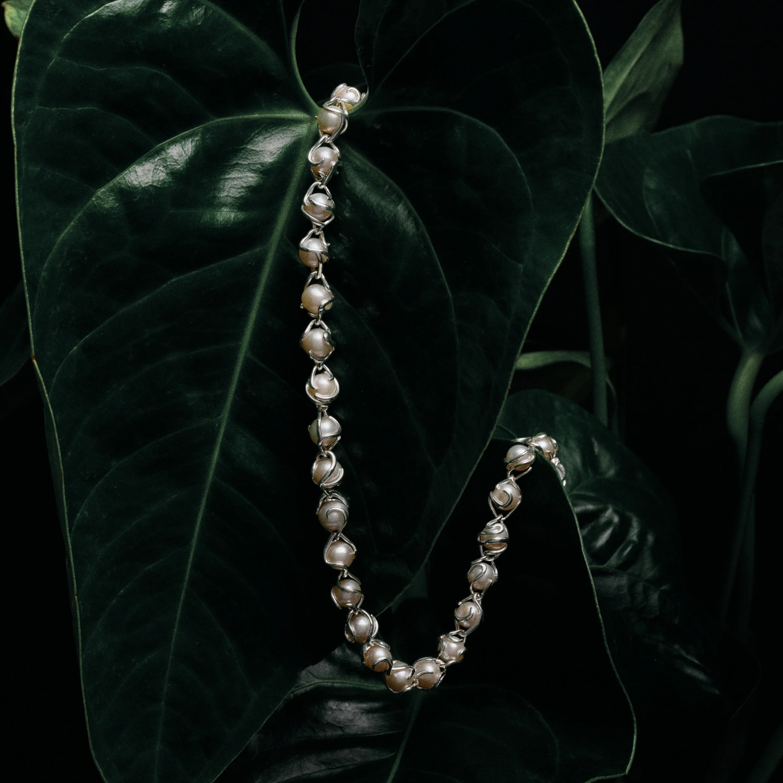 Damselfly Caged Pearl Necklace - Image 5