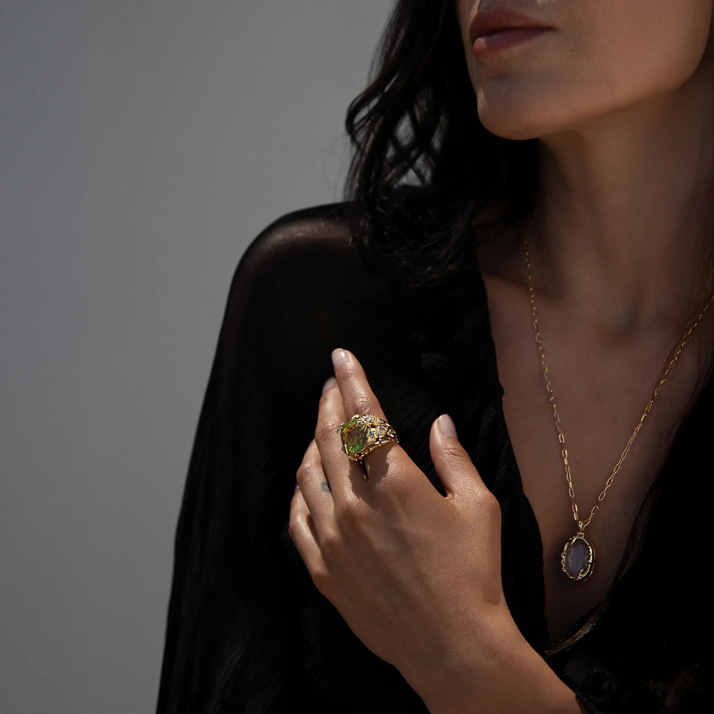 Queen of the Fairies Statement Ring - Image 2
