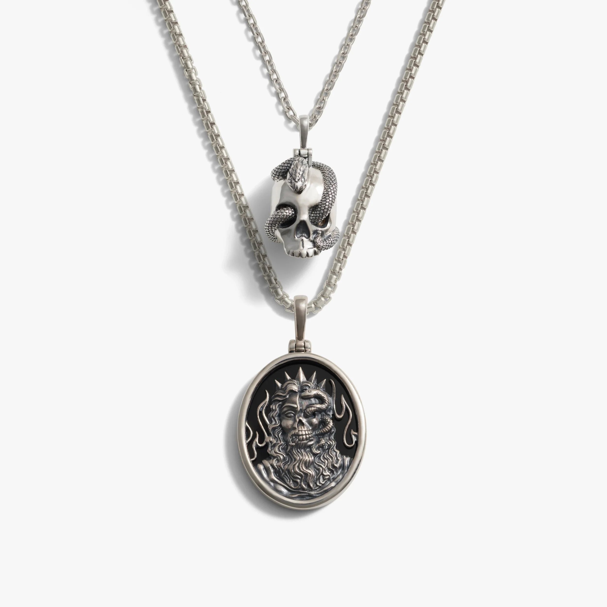 Hades Skull Necklace Set